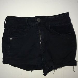 BLACK DENIM SHORTS